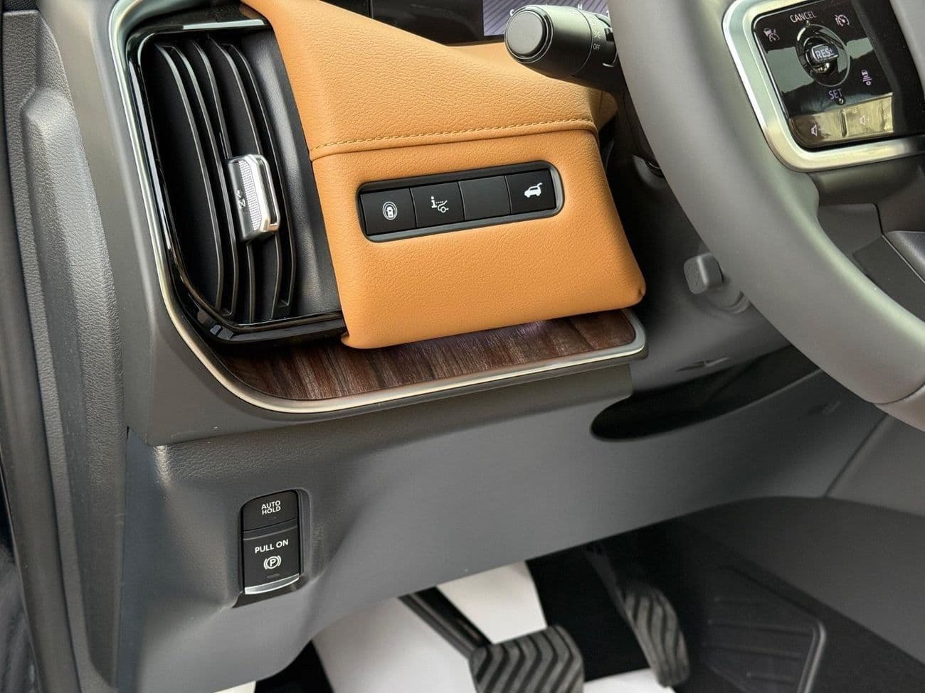 2026 Nissan Patrol LE PLATINUM CITY thumbnail 6