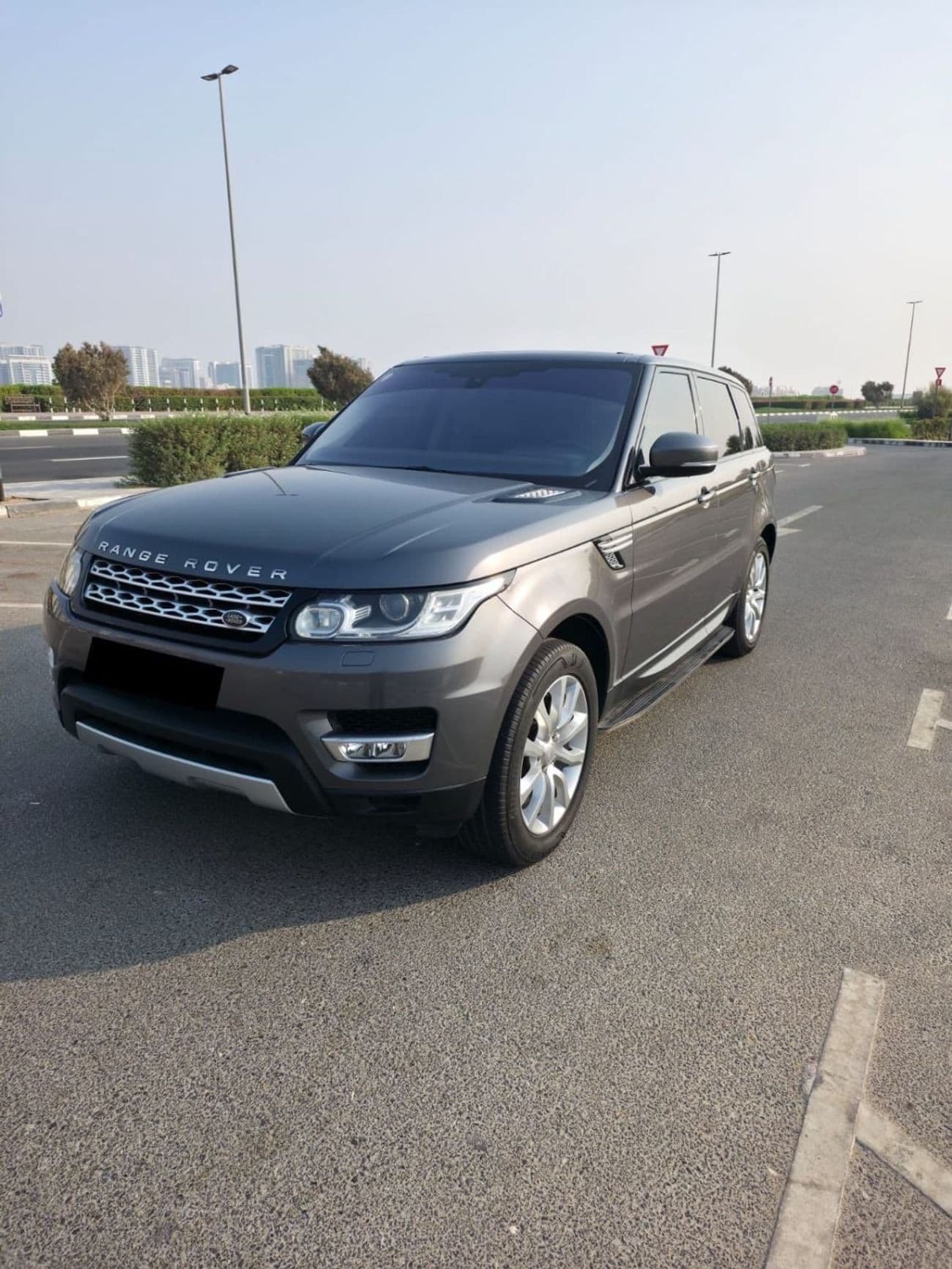 2016 Land Rover Range Rover Sport HSE thumbnail 2