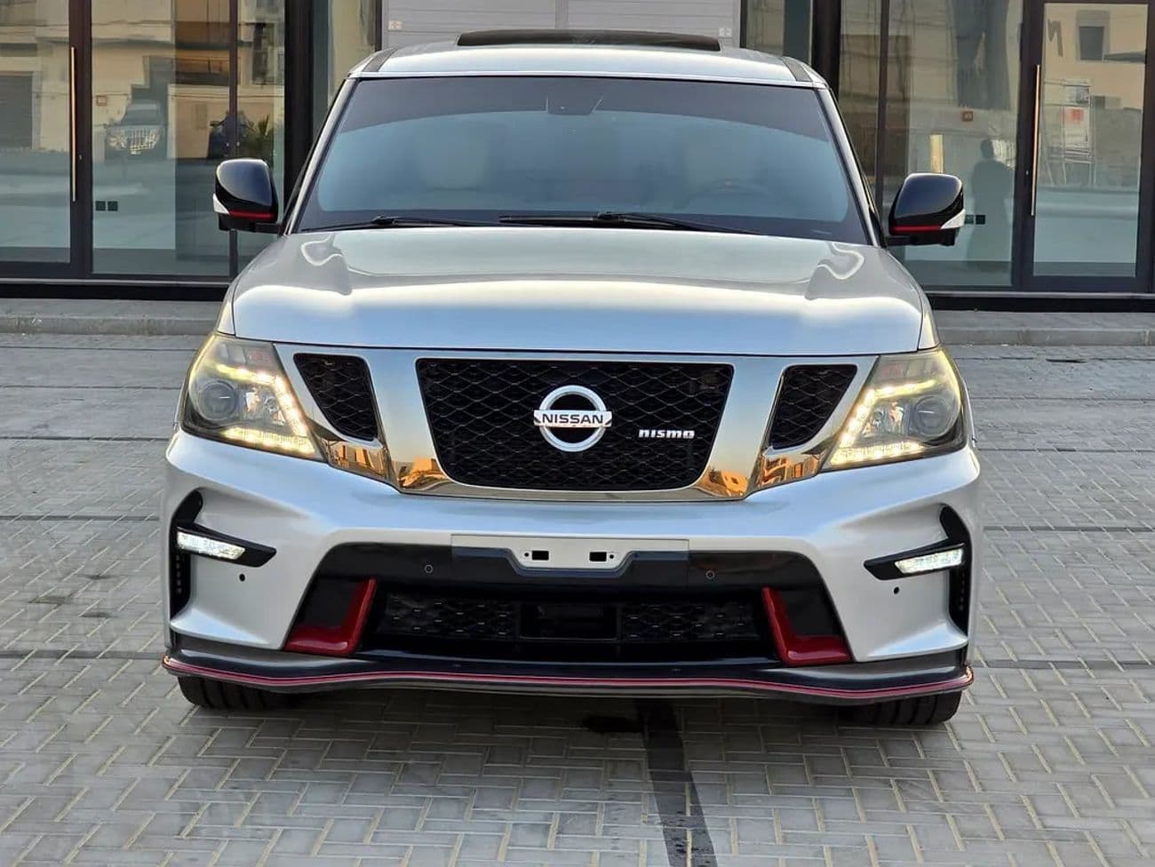 2014 Nissan Patrol thumbnail 2