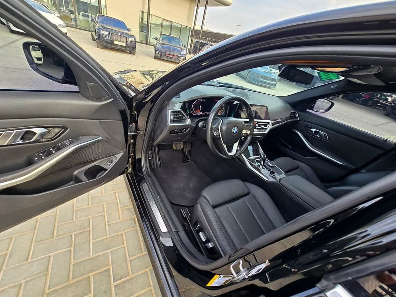 2020 BMW 330i thumbnail 8