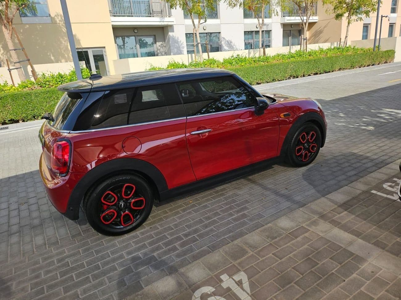 2018 Mini Cooper STANDARD thumbnail 3