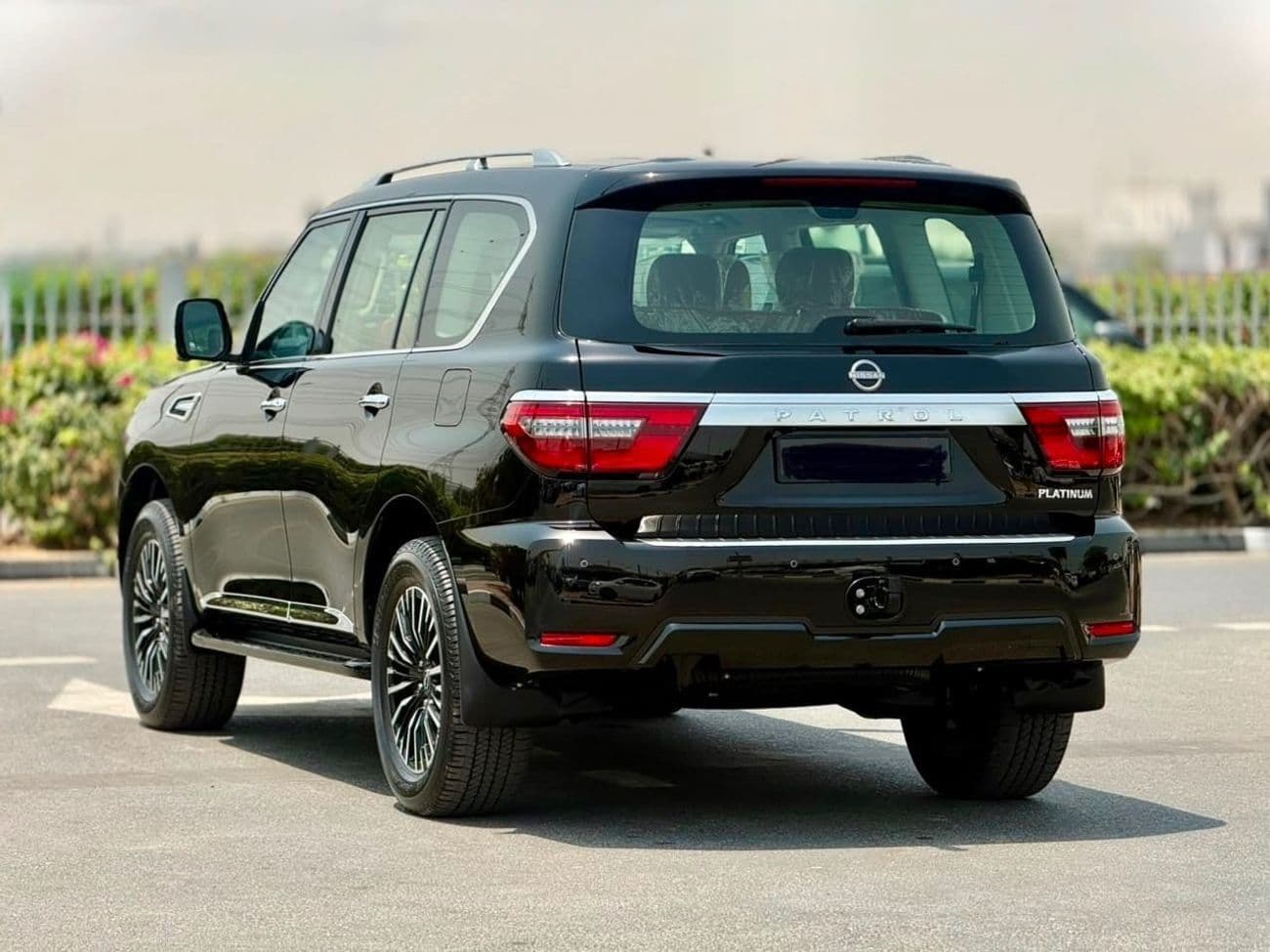 2024 Nissan Patrol LE PLATINUM CITY thumbnail 4