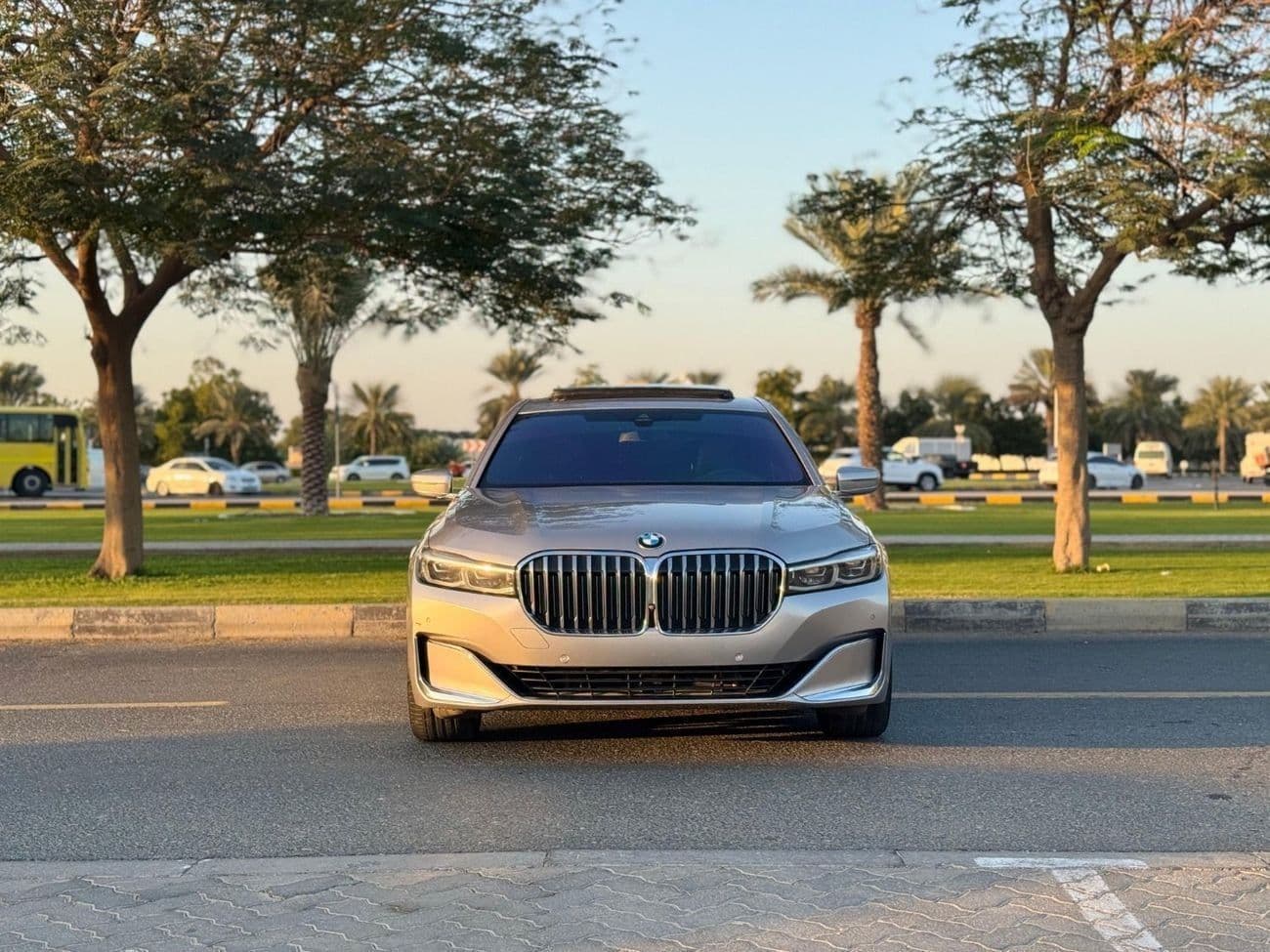 2020 BMW 730Li PURE EXCELLENCE thumbnail 5