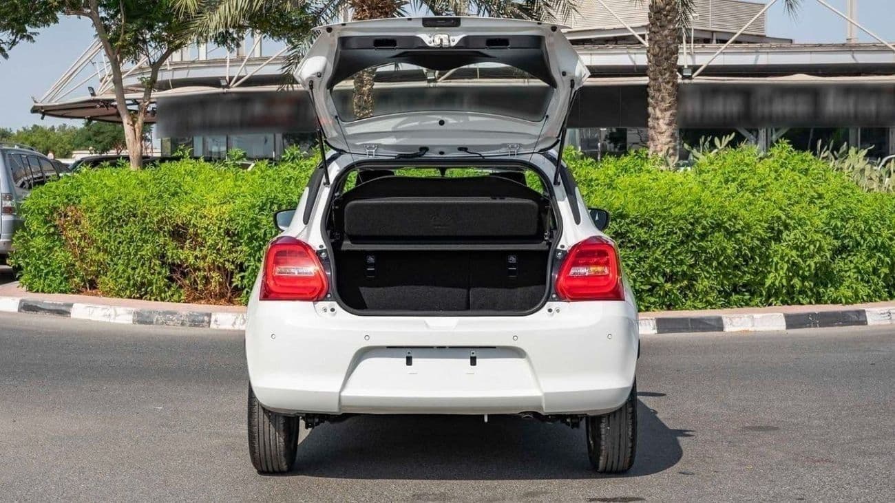 2025 Suzuki Swift GLX thumbnail 7