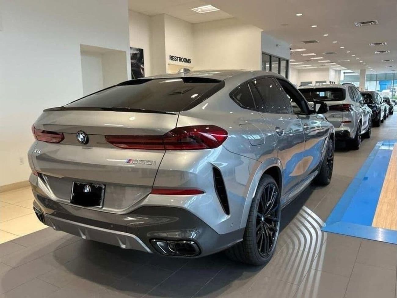 2025 BMW X6 M STANDARD thumbnail 7