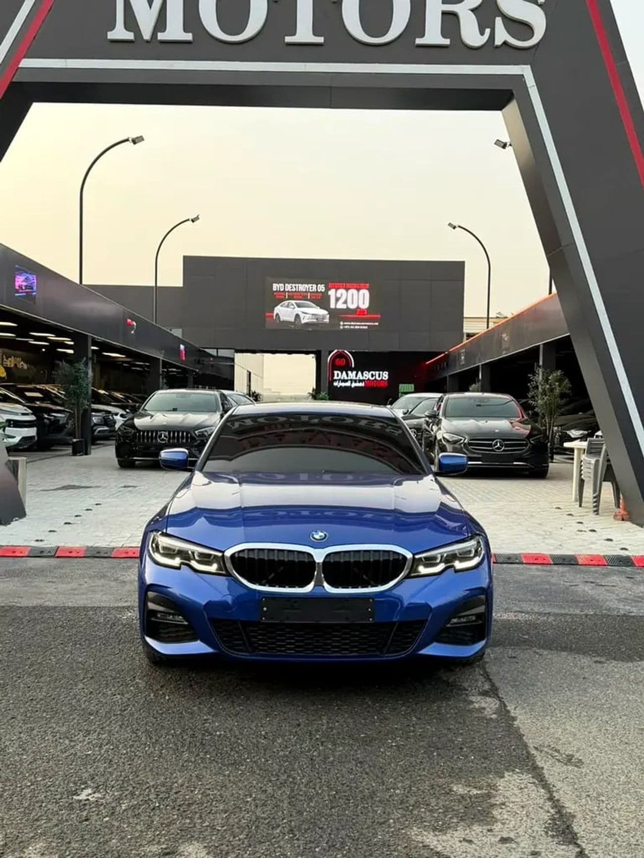 2020 BMW 330i M SPORT thumbnail 3