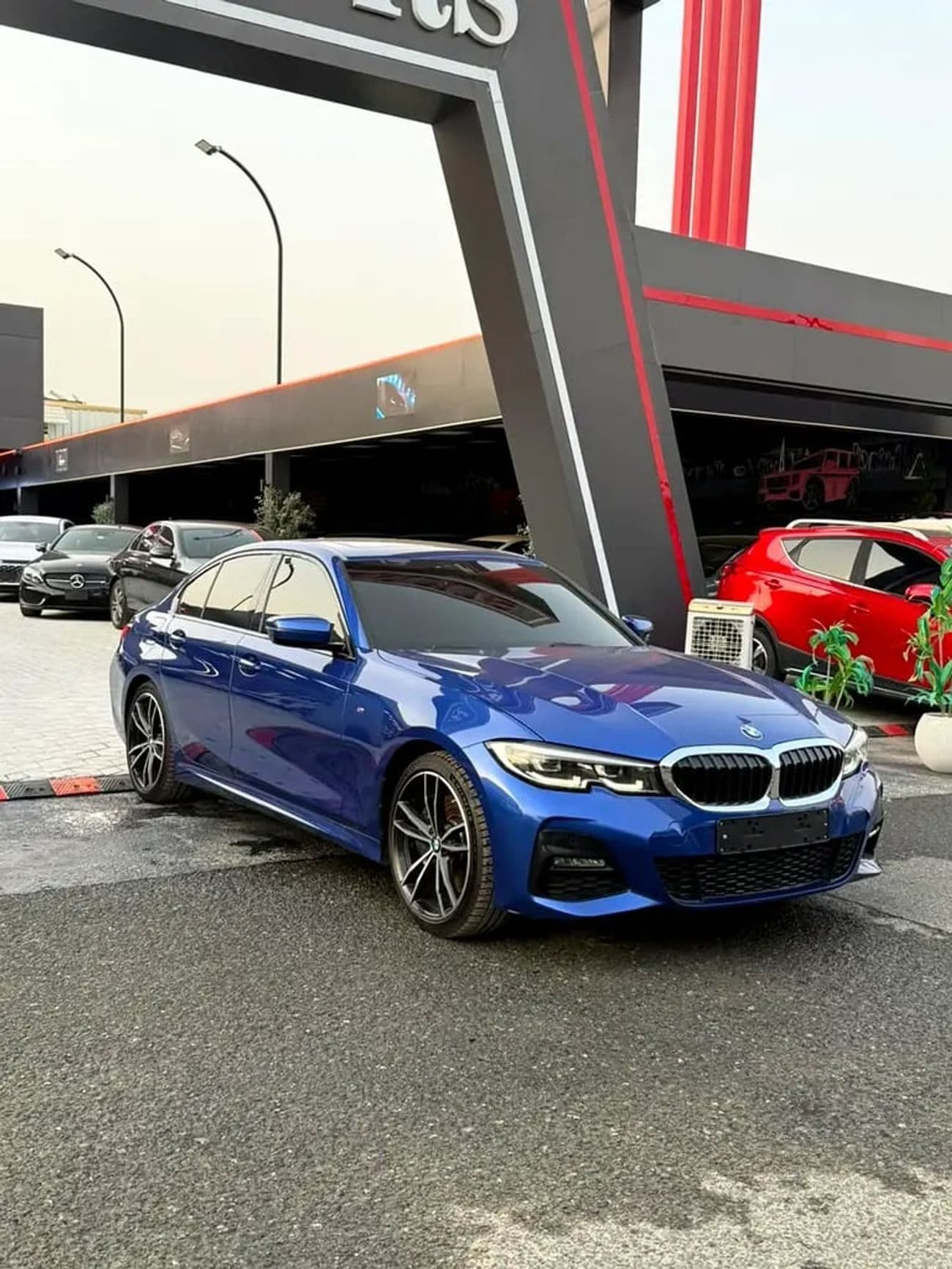 2020 BMW 330i M SPORT thumbnail 2