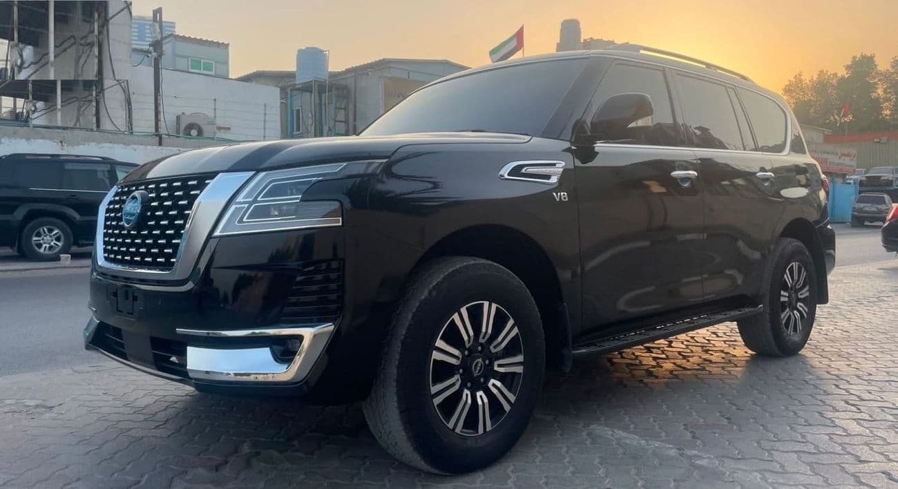 2023 Nissan Patrol LE T2 thumbnail 2
