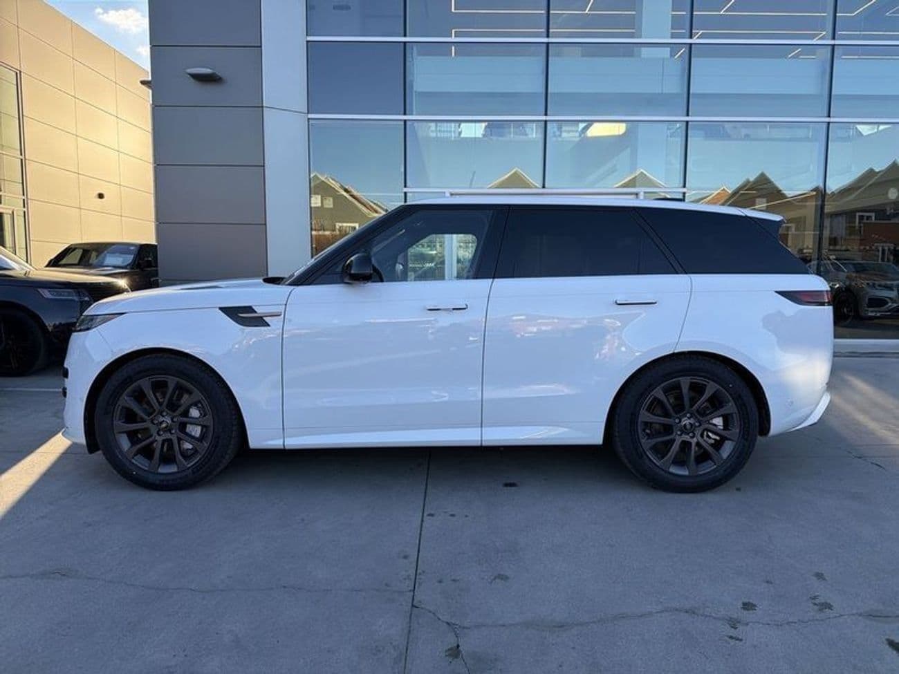 2025 Land Rover Range Rover Sport DYNAMIC SE P530 thumbnail 8