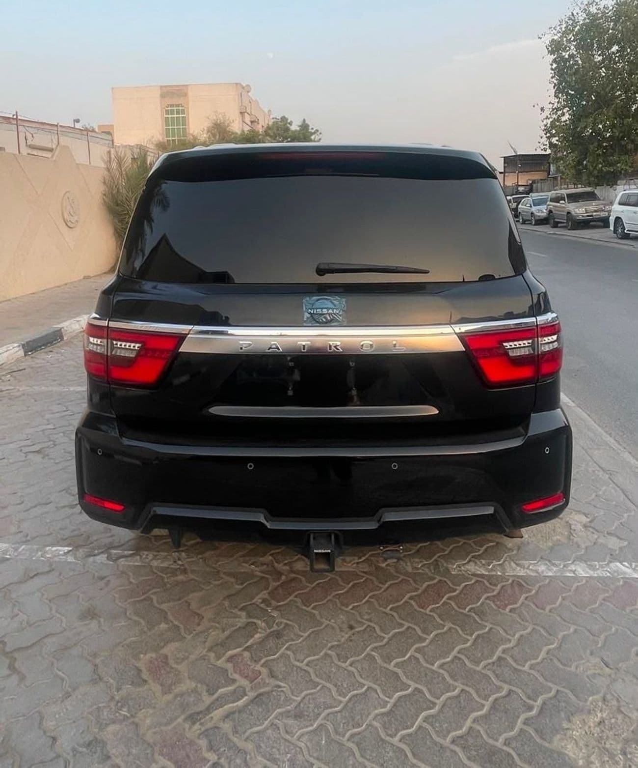 2023 Nissan Patrol LE T2 thumbnail 7