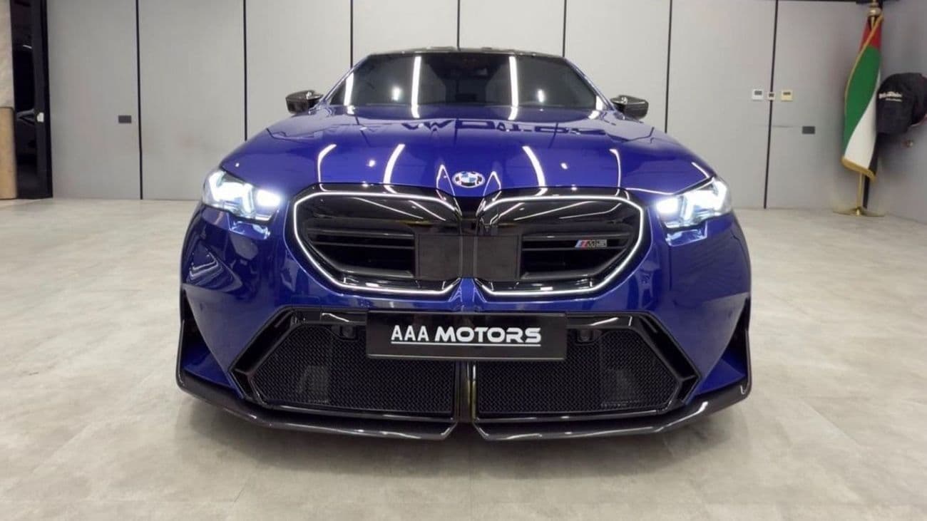 2026 BMW M5 Hybrid thumbnail 5