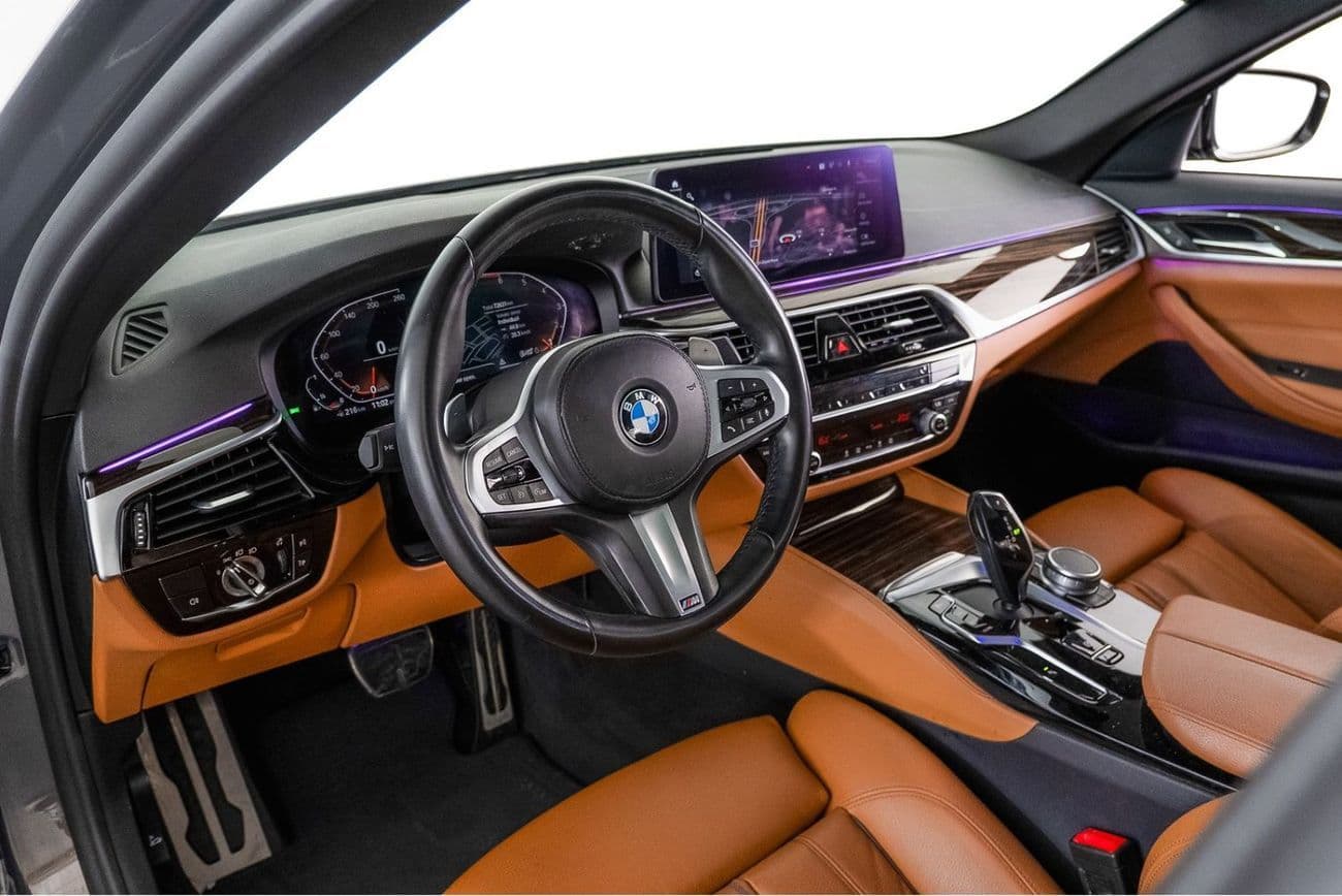 2021 BMW 520i M Sport thumbnail 7