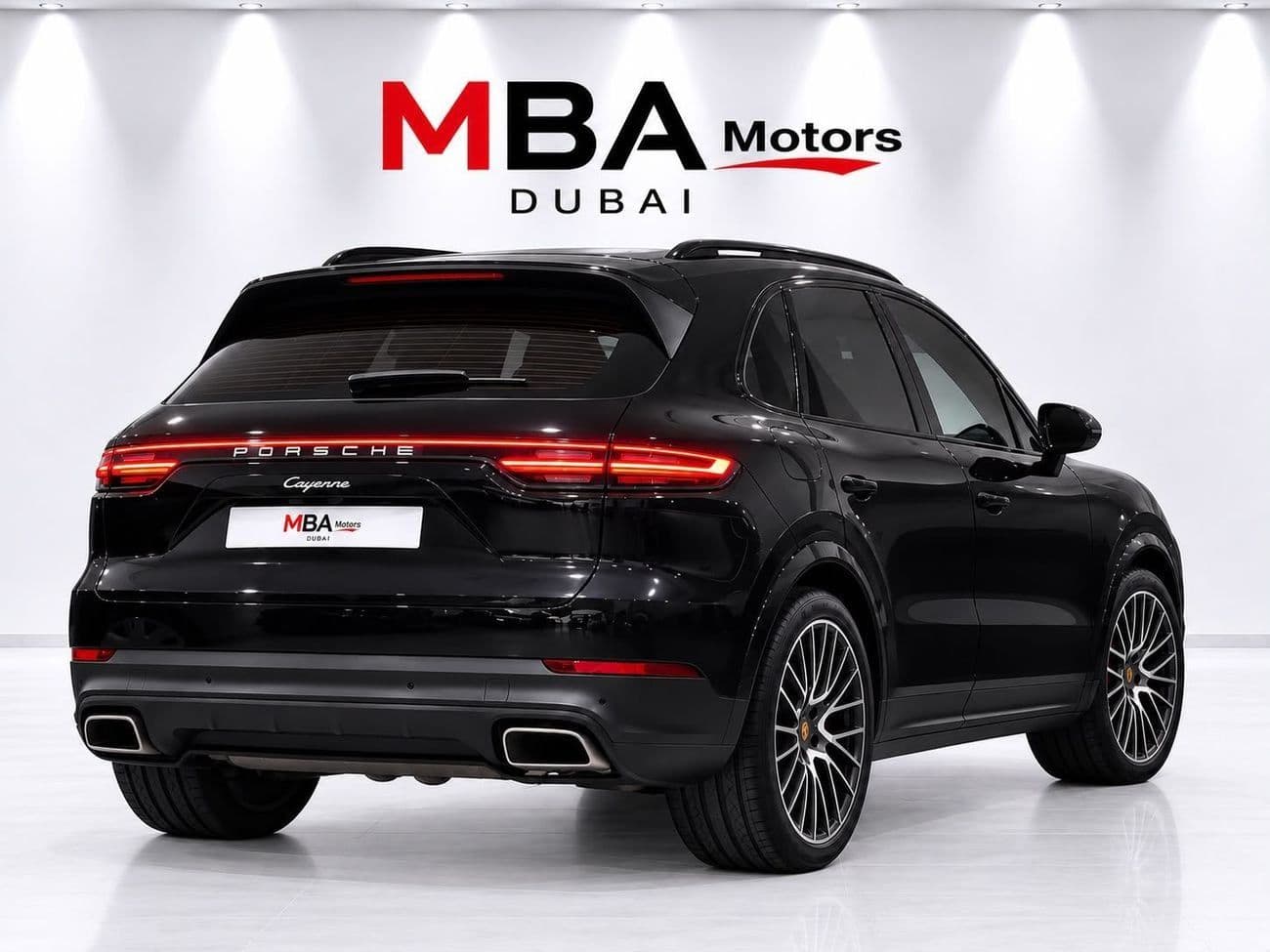 2022 Porsche Cayenne STANDARD thumbnail 3