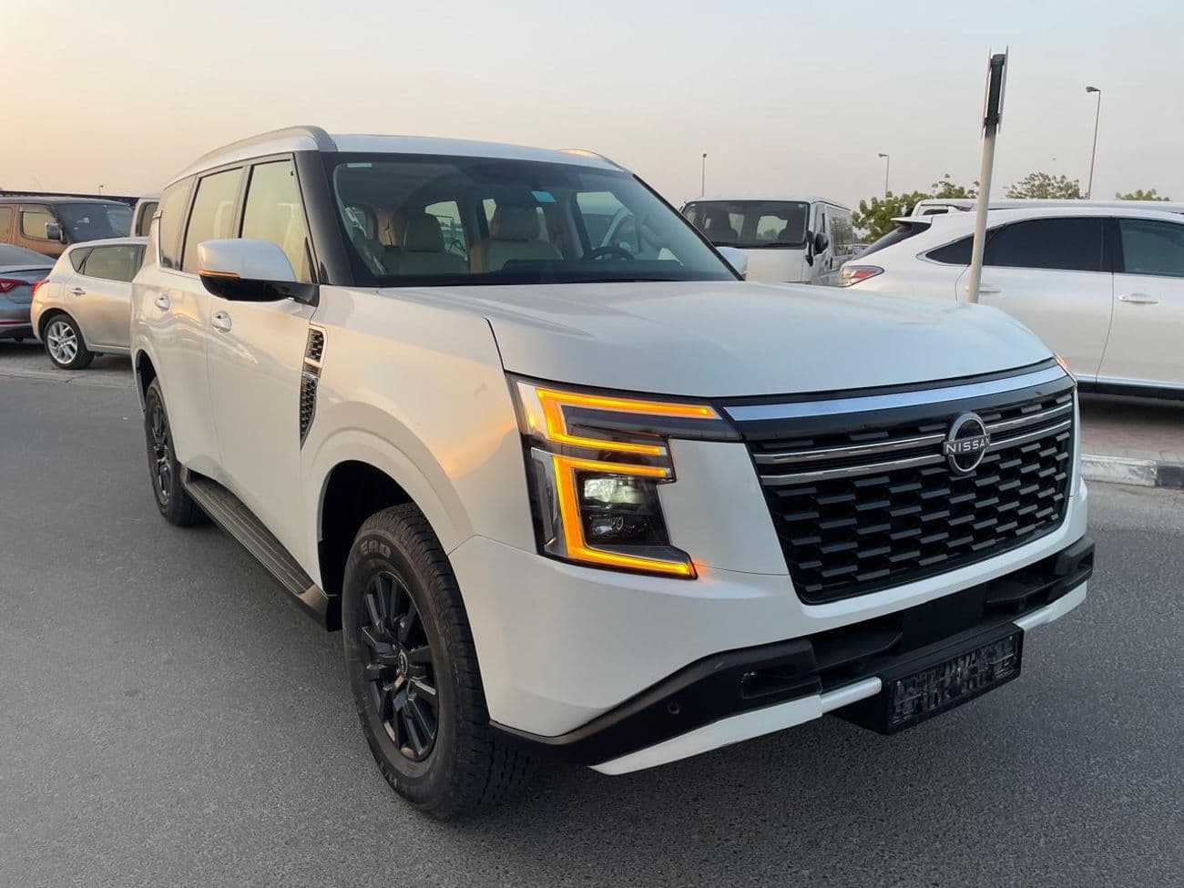 2026 Nissan Patrol LE T2 thumbnail 2