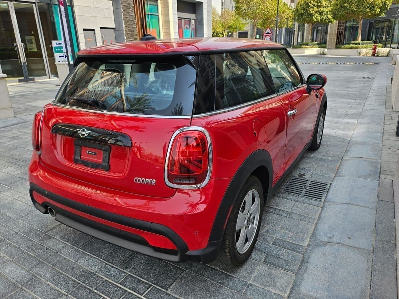 2024 Mini Cooper STANDARD thumbnail 6