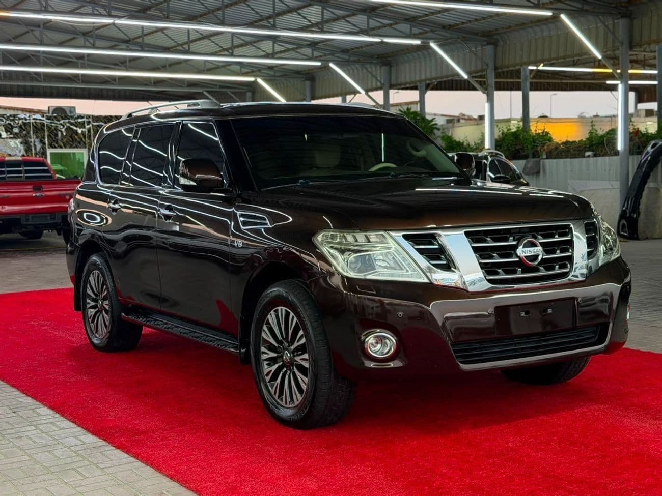 2017 Nissan Patrol LE T2 TITANIUM thumbnail 7