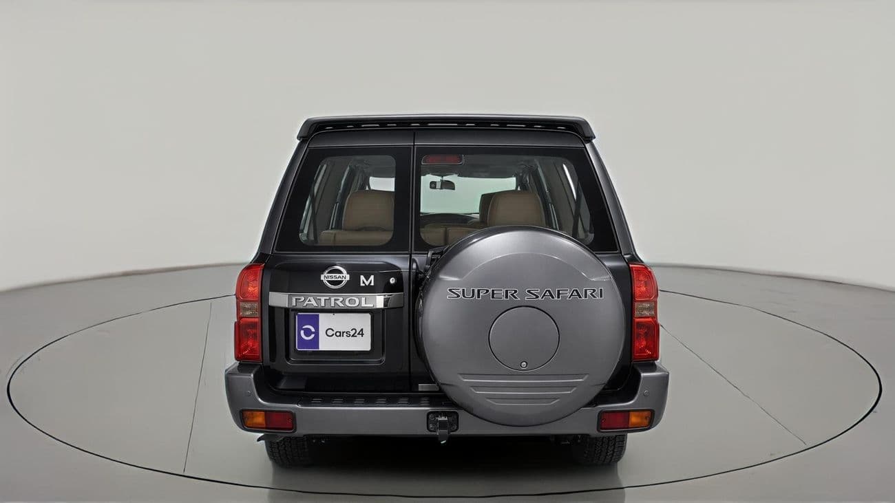 2022 Nissan Patrol SUPER SAFARI thumbnail 4