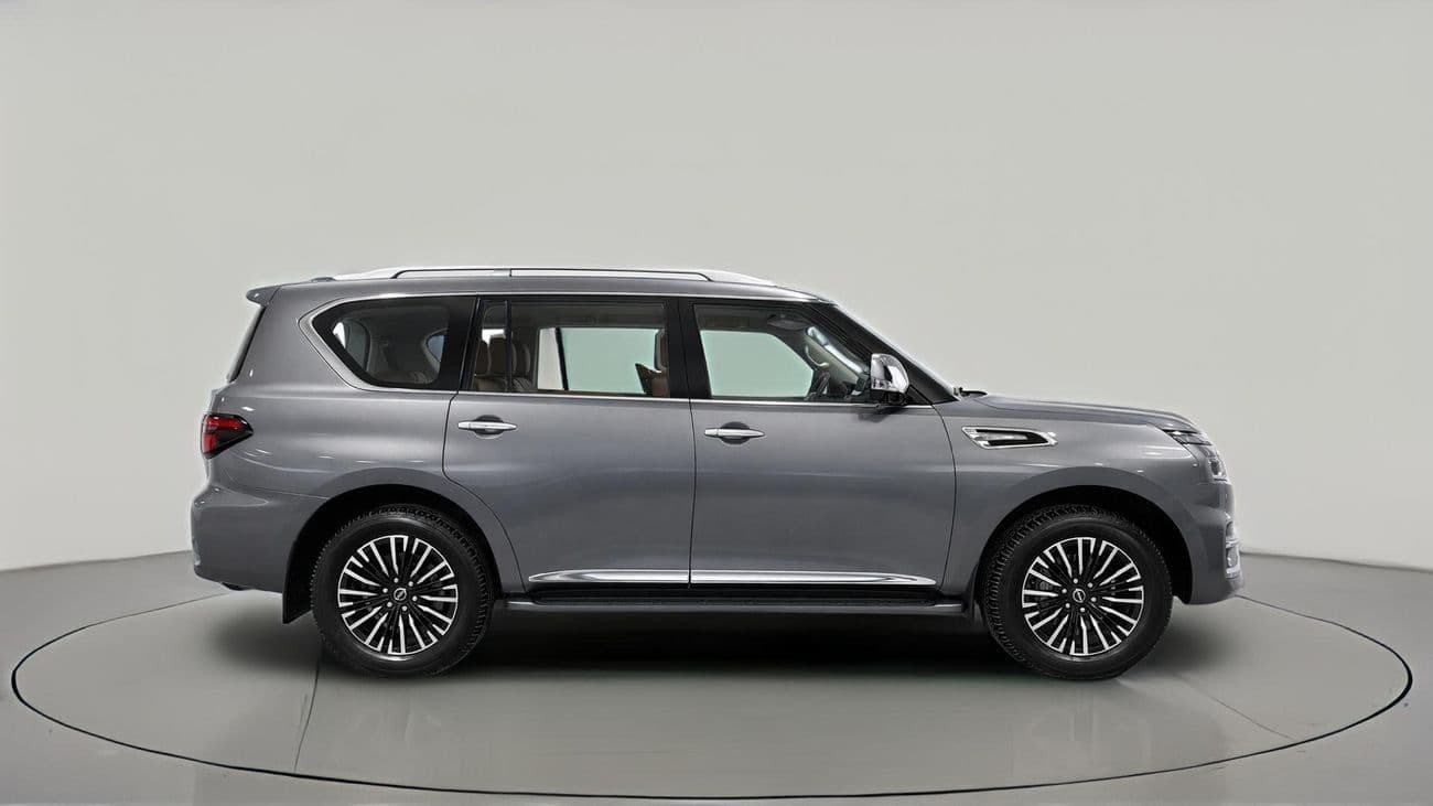 2024 Nissan Patrol SE PLATINUM CITY thumbnail 3