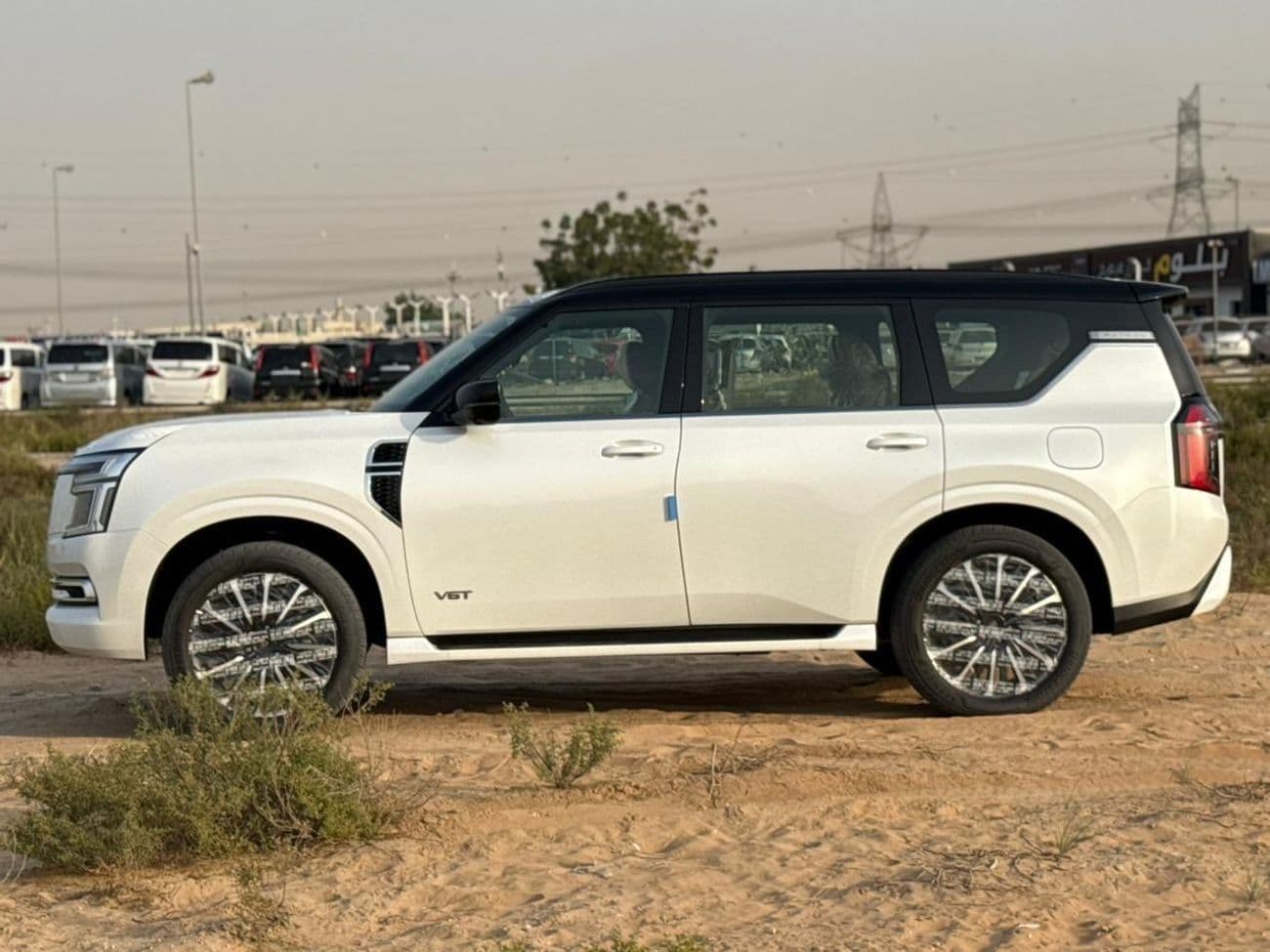2026 Nissan Patrol LE PLATINUM CITY thumbnail 4