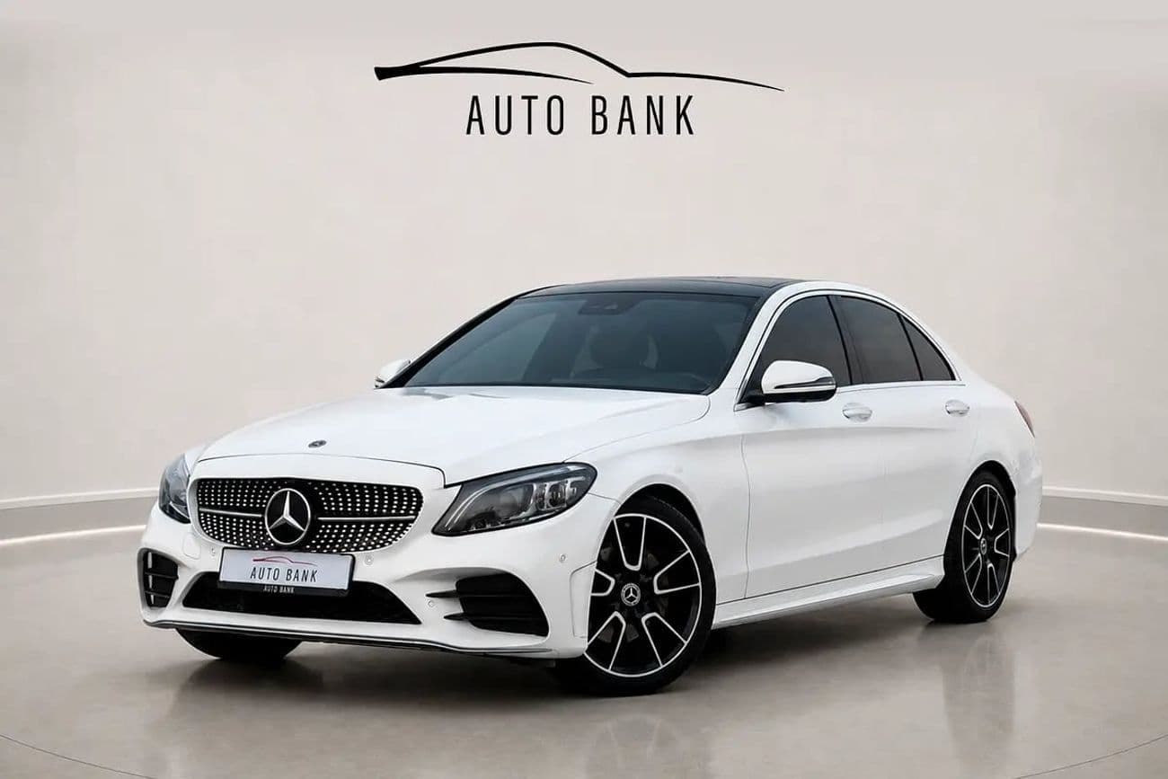 2020 Mercedes Benz C200 AMG thumbnail 2