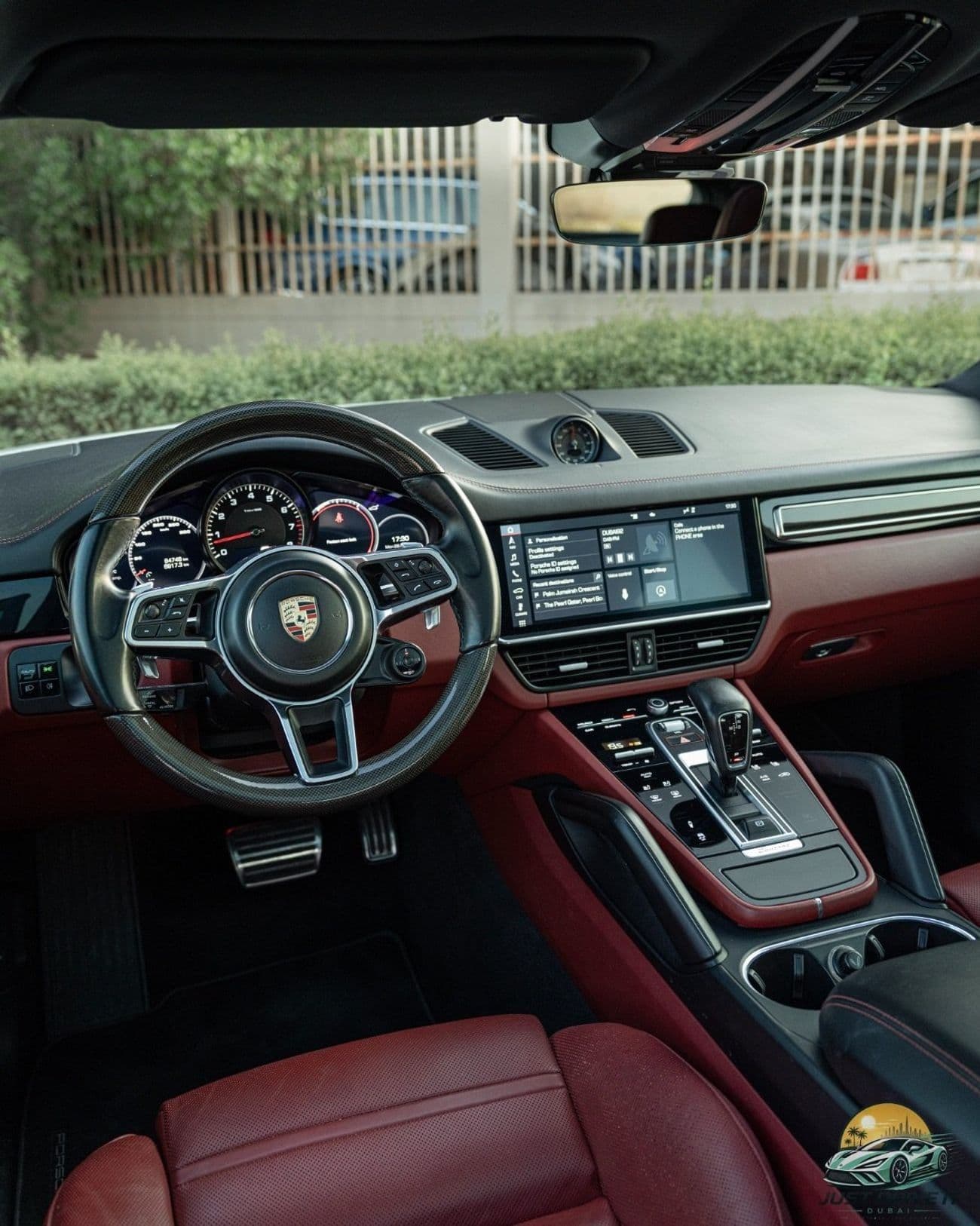 2020 Porsche Cayenne S thumbnail 2