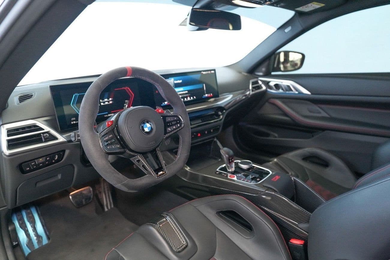 2025 BMW M4 thumbnail 2