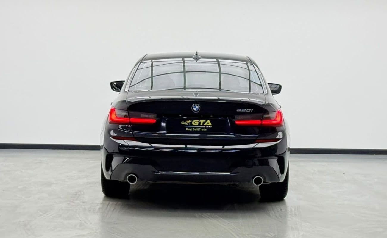 2020 BMW 320i M SPORT thumbnail 5