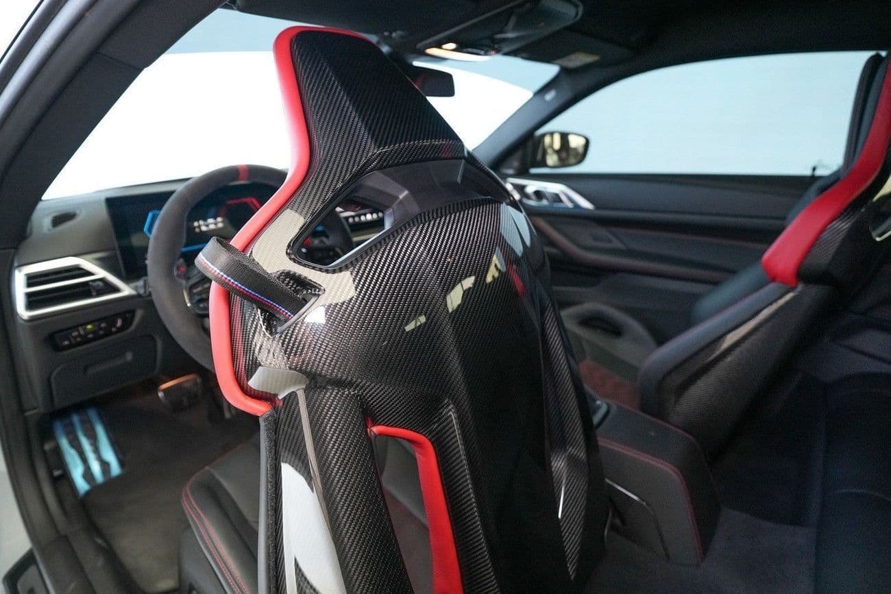 2025 BMW M4 thumbnail 6