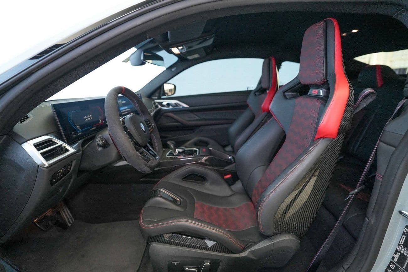 2025 BMW M4 thumbnail 3