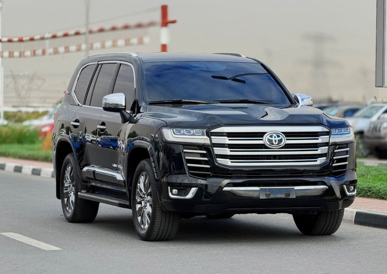 2019 Toyota Land Cruiser GXR thumbnail 2