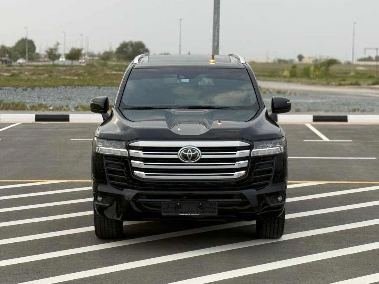 2024 Toyota Land Cruiser VXR thumbnail 5