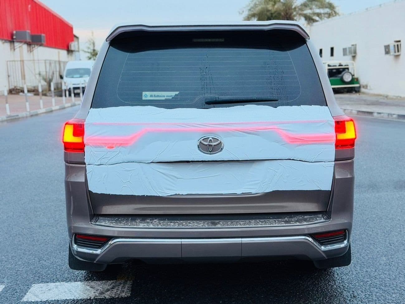 2019 Toyota Land Cruiser GXR thumbnail 6