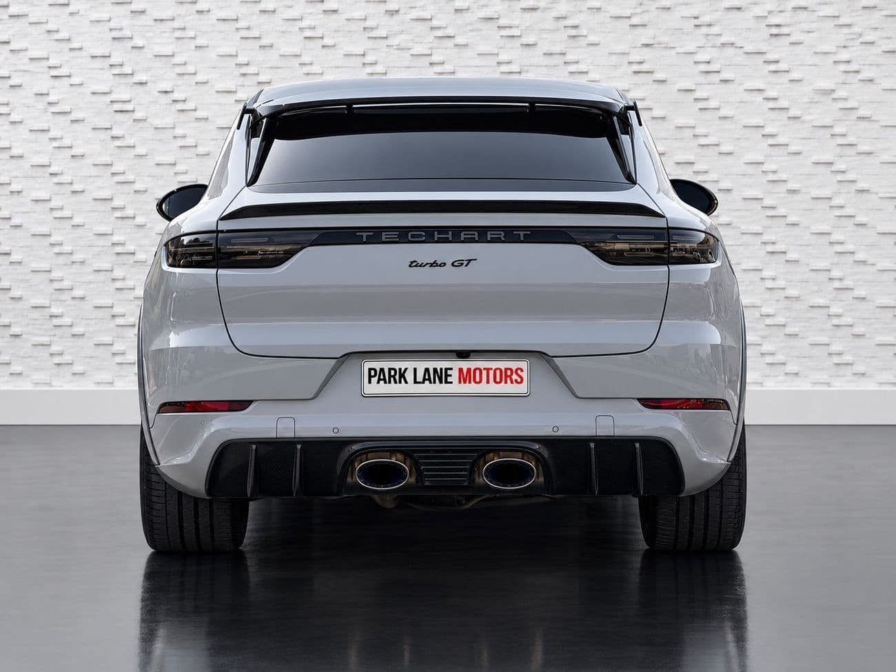 2022 Porsche Cayenne TURBO GT thumbnail 4