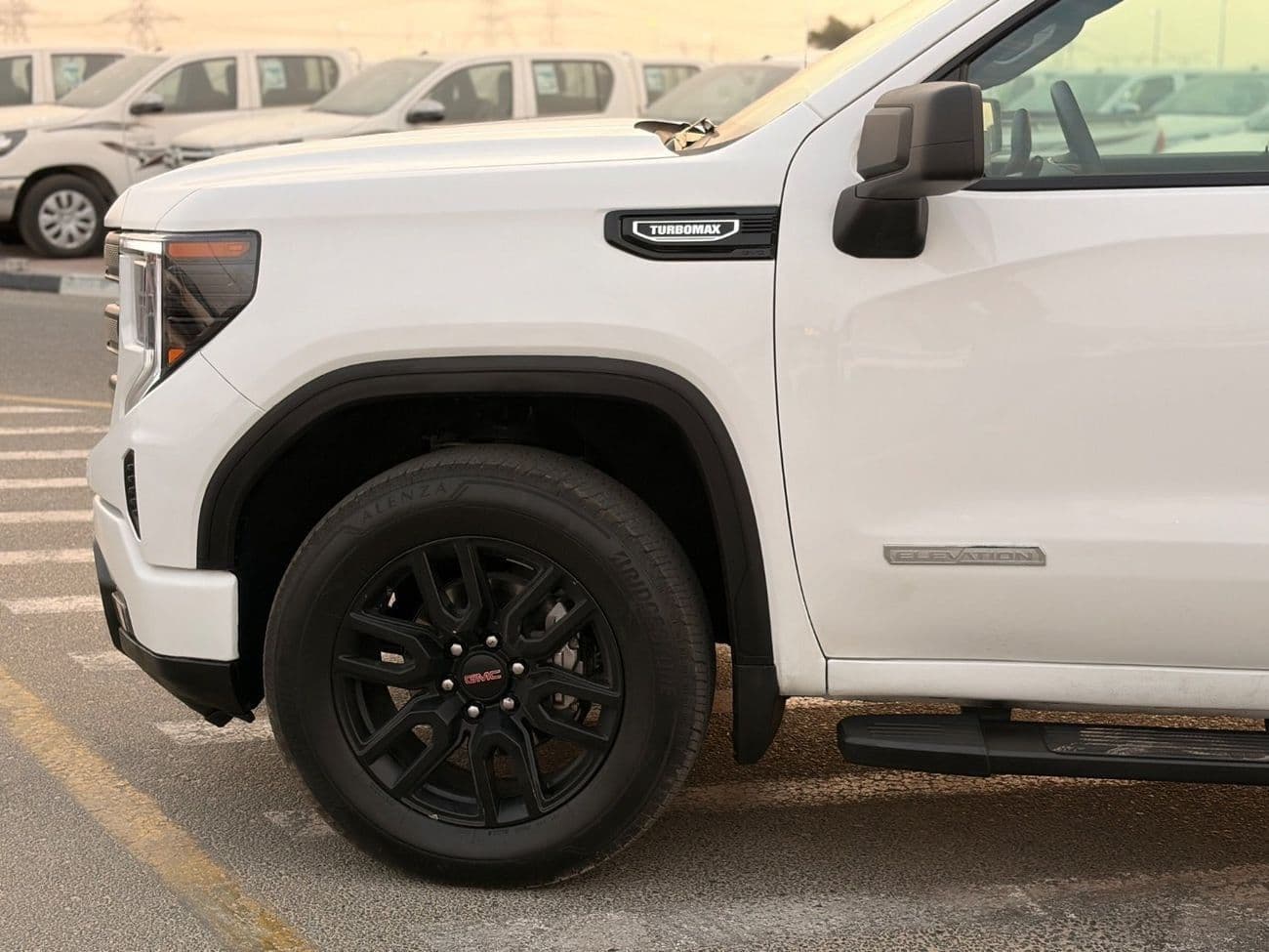 2025 GMC Sierra 2025 thumbnail 6