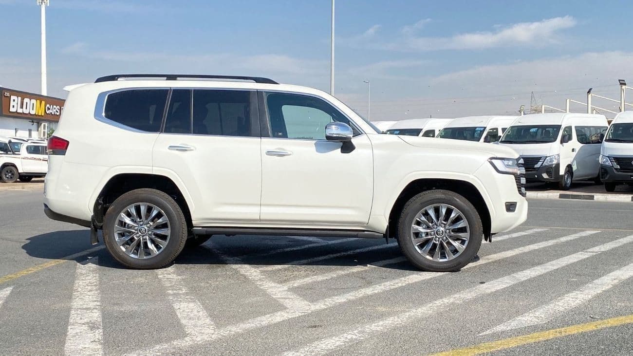 2026 Toyota Land Cruiser VX thumbnail 3