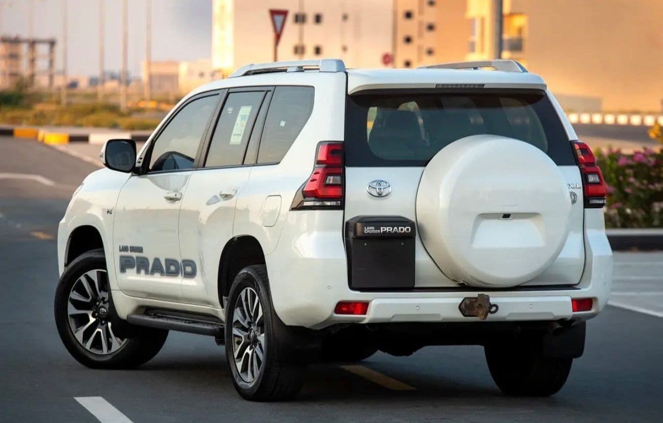 2022 Toyota Prado TX L thumbnail 8