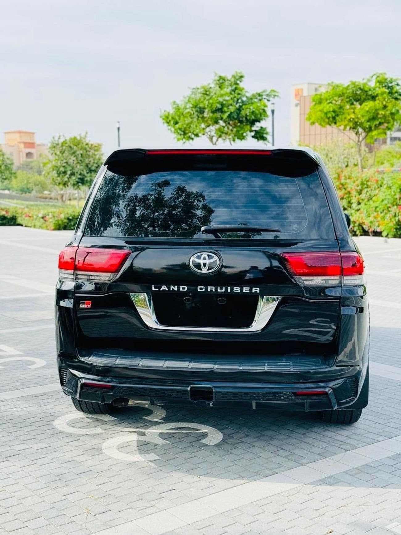 2019 Toyota Land Cruiser GXR thumbnail 5