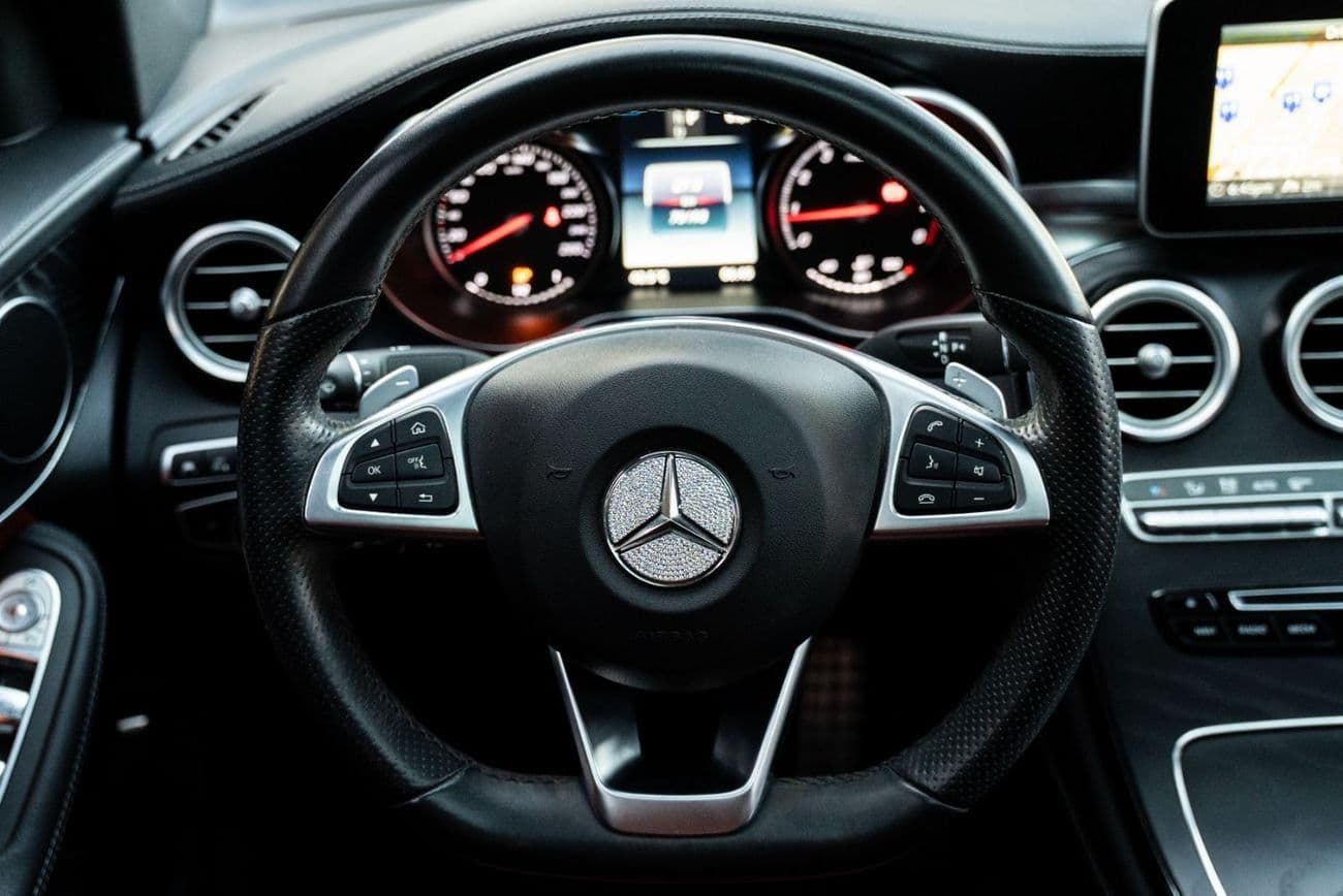 2019 Mercedes Benz GLC250 thumbnail 8