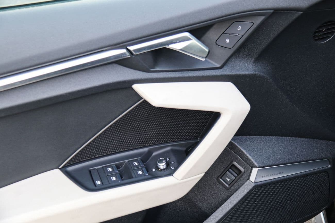 2022 Audi A3 40 TFSI S LINE SPORTBACK thumbnail 5