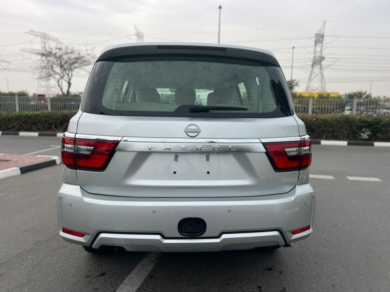 2024 Nissan Patrol XE thumbnail 5
