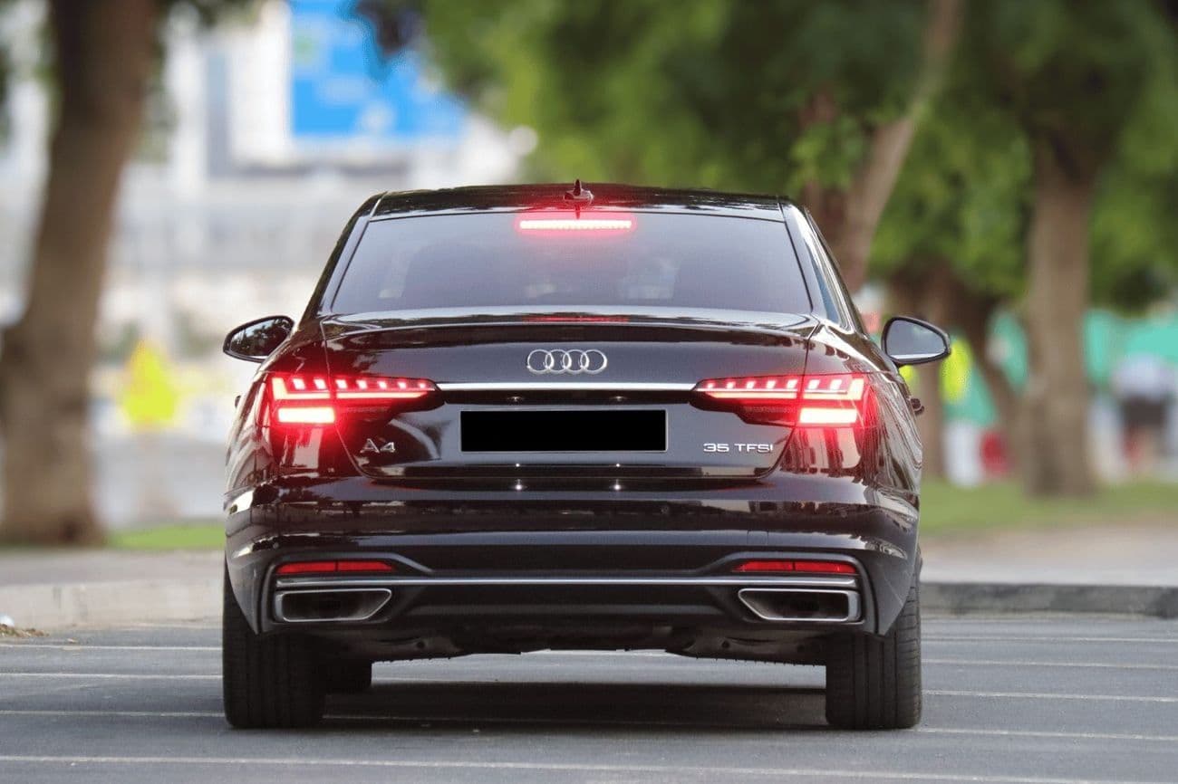 2022 Audi A4 35 TFSI S LINE thumbnail 4