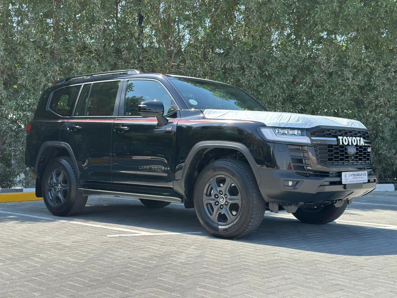 2026 Toyota Land Cruiser thumbnail 2