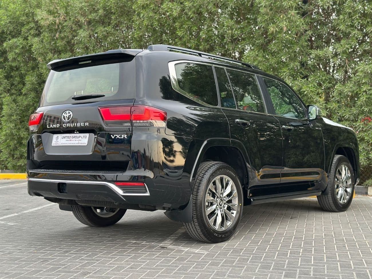 2026 Toyota Land Cruiser VXR thumbnail 6