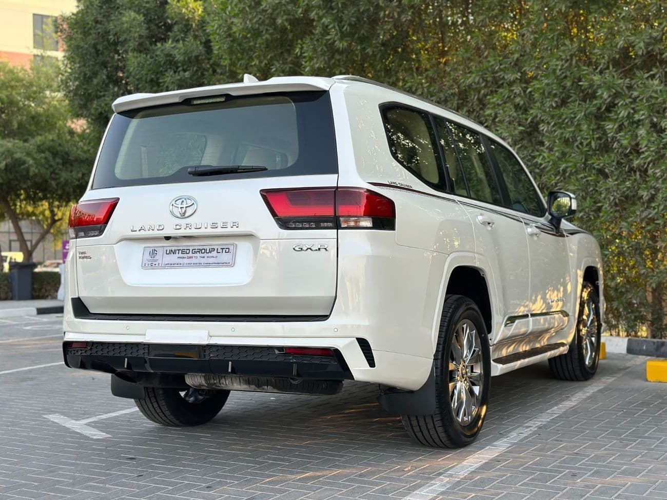 2026 Toyota Land Cruiser GXR thumbnail 8
