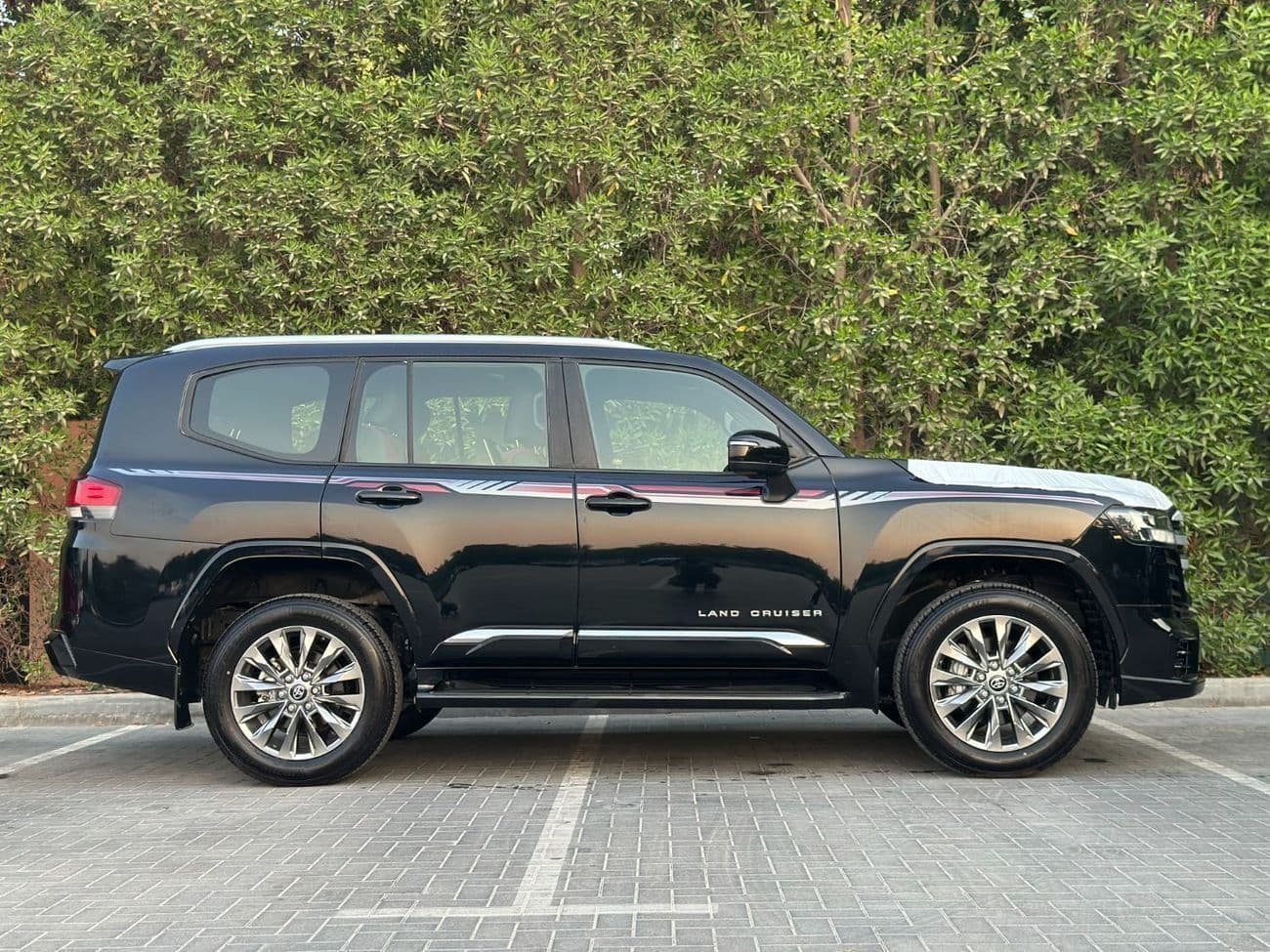 2026 Toyota Land Cruiser GXR thumbnail 7