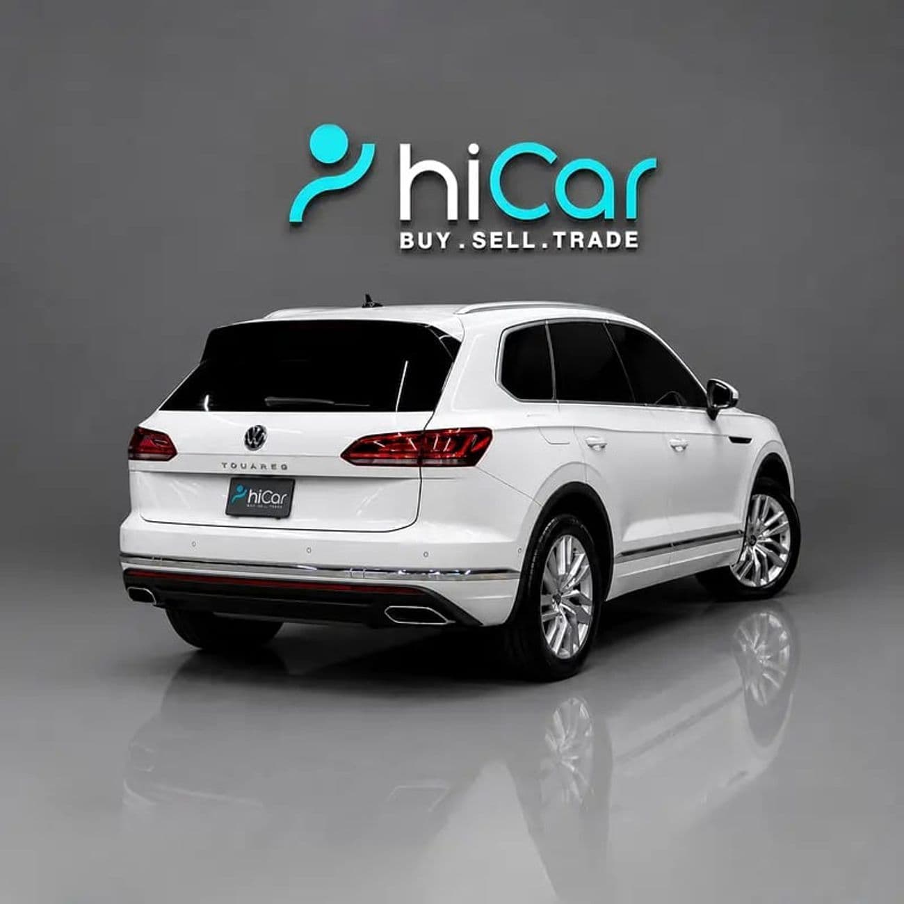 2023 Volkswagen Touareg thumbnail 3
