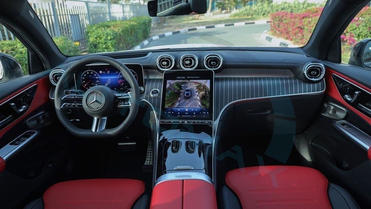 2026 Mercedes Benz GLC200 4MATIC thumbnail 2