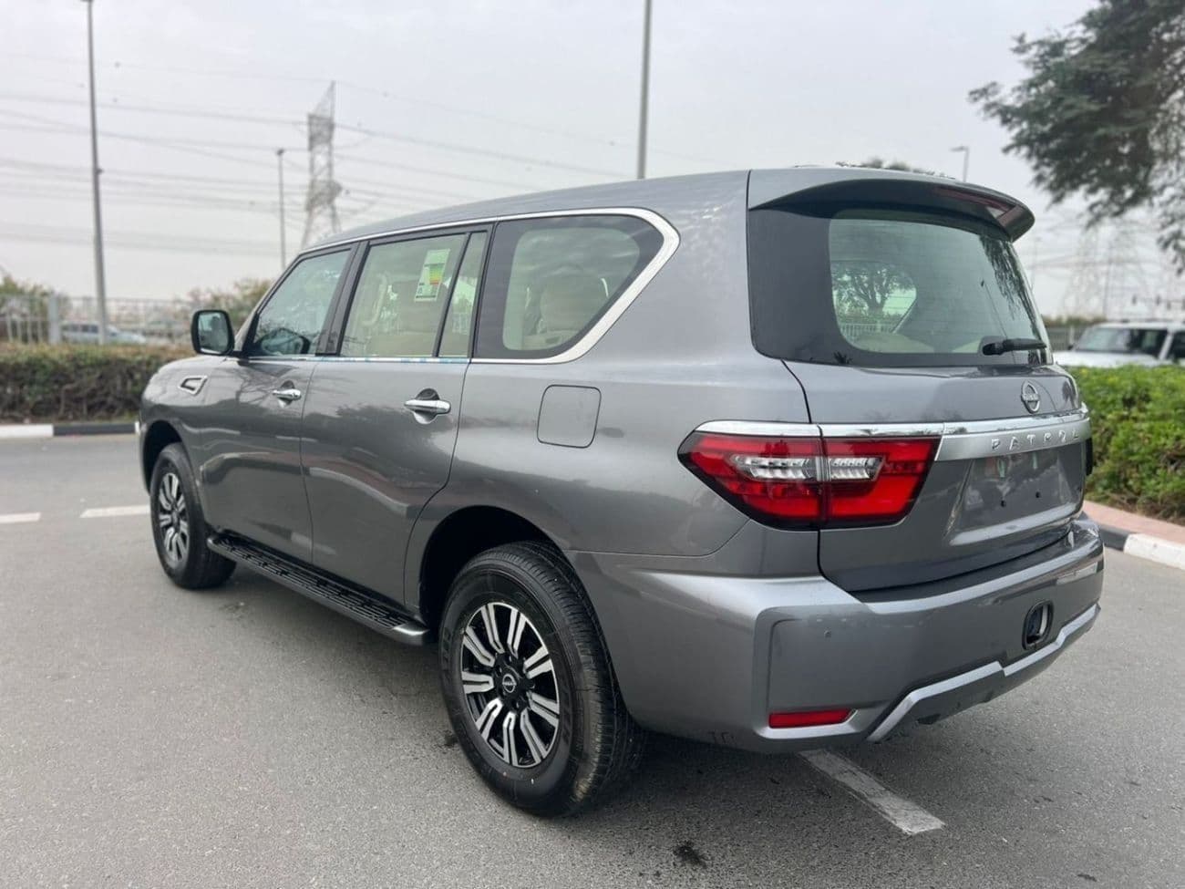 2024 Nissan Patrol XE thumbnail 4