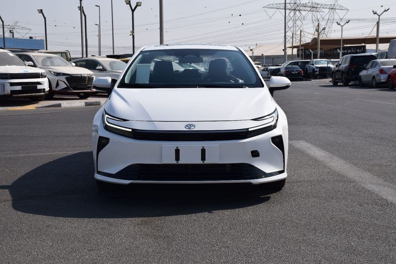 2026 Toyota Corolla XLI HEV thumbnail 4