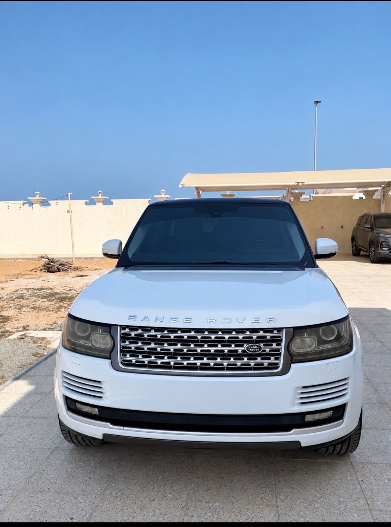 2014 Land Rover Range Rover HSE LE